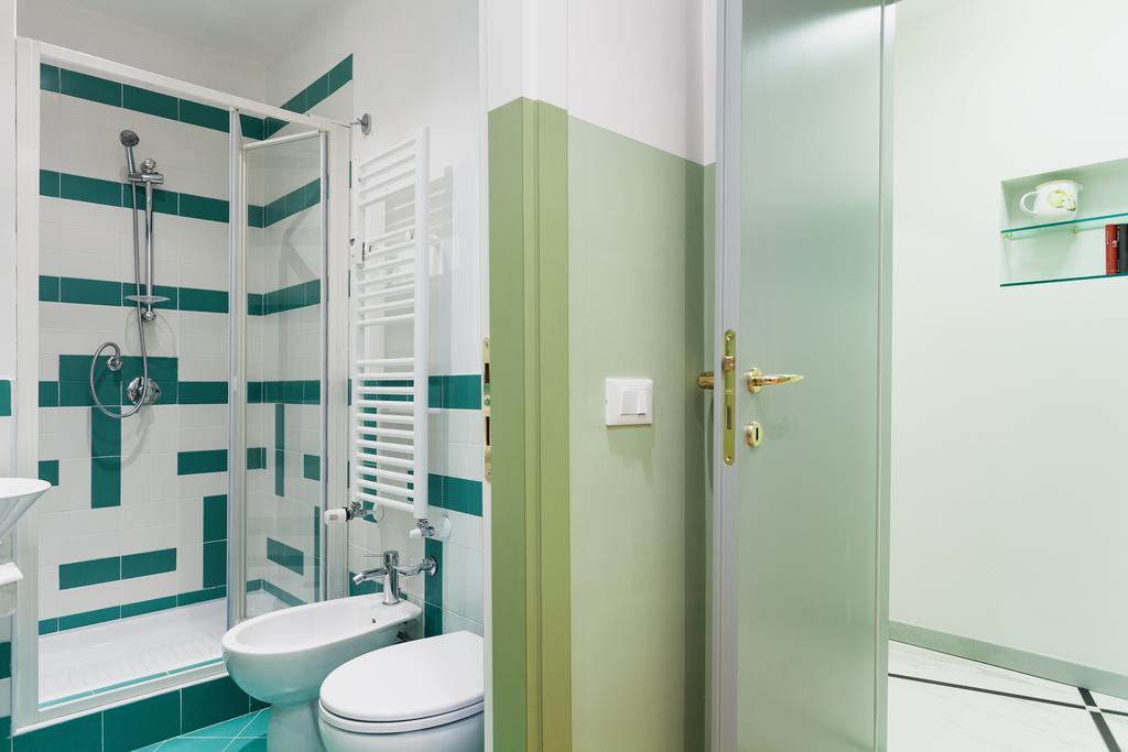 ローマ ロンド Bed & Breakfast 部屋 写真