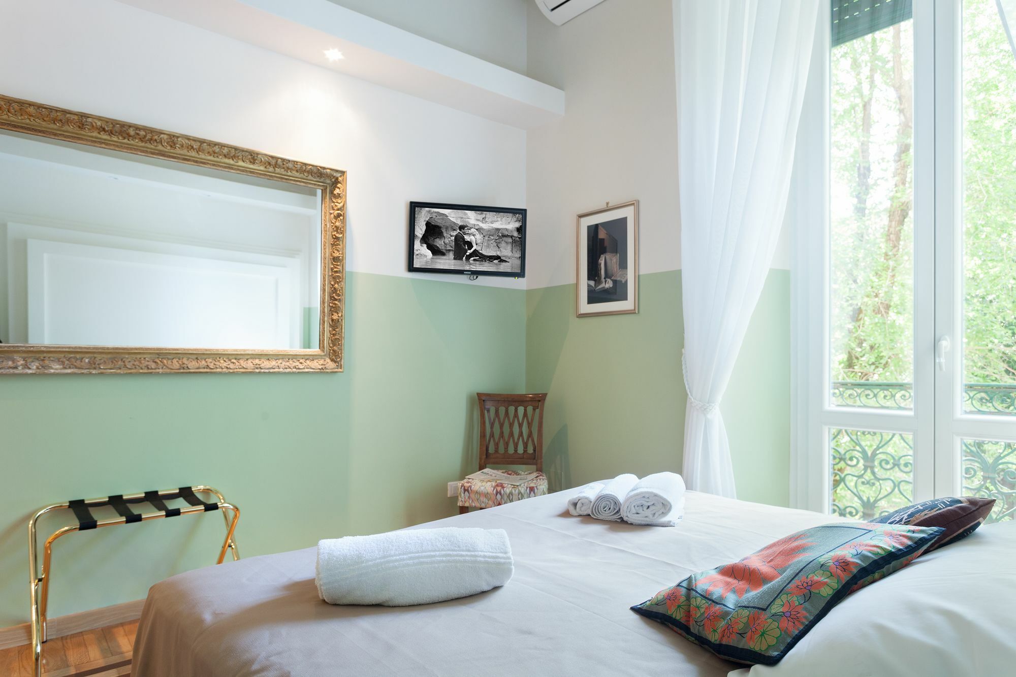 ローマ ロンド Bed & Breakfast エクステリア 写真